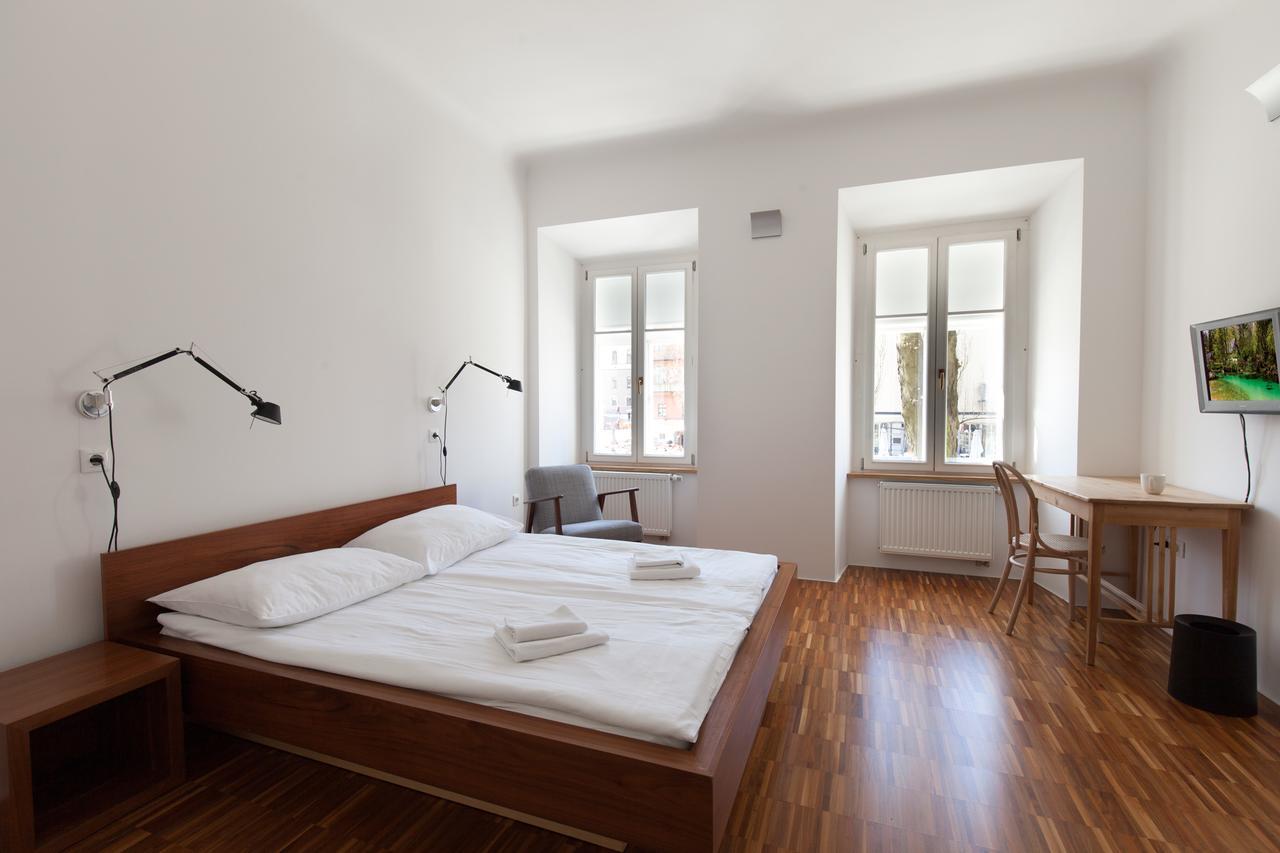 Julija&Robert'S Riverview Apartments And Rooms Ljubljana Kültér fotó