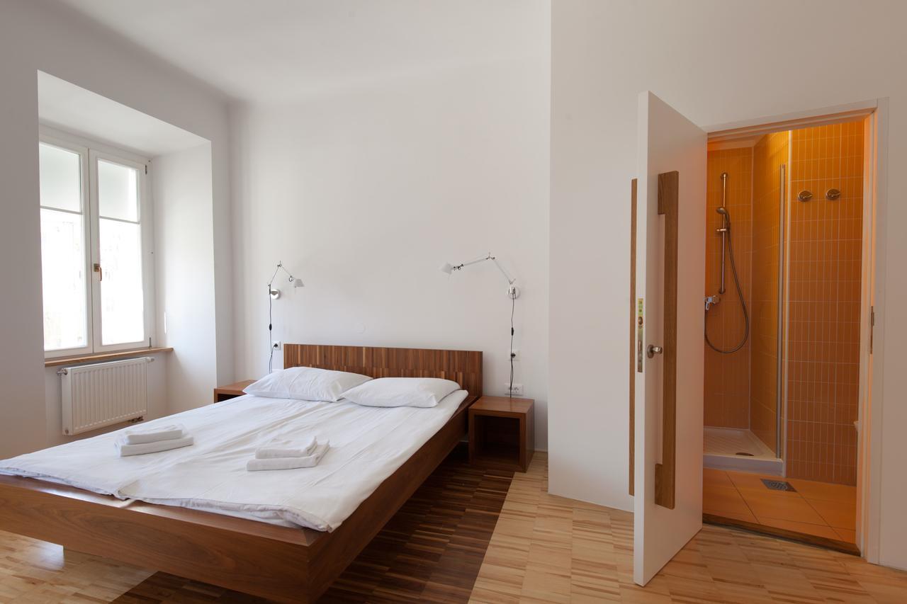 Julija&Robert'S Riverview Apartments And Rooms Ljubljana Kültér fotó